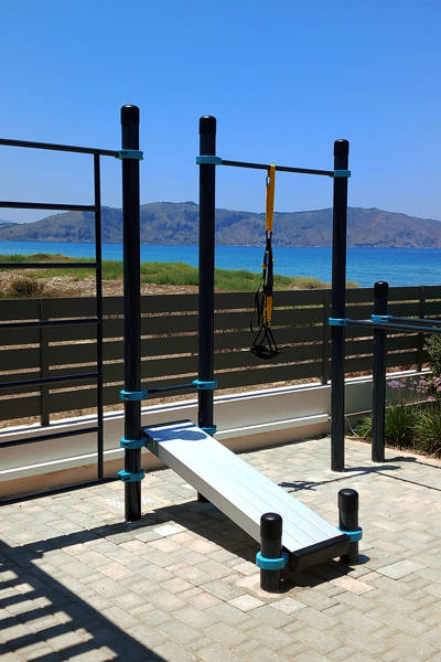 OUTDOOR GYM