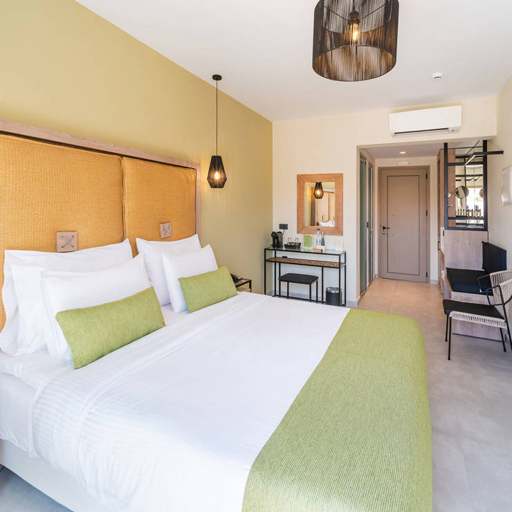 Cozy-double-room-with-garden-view -7295