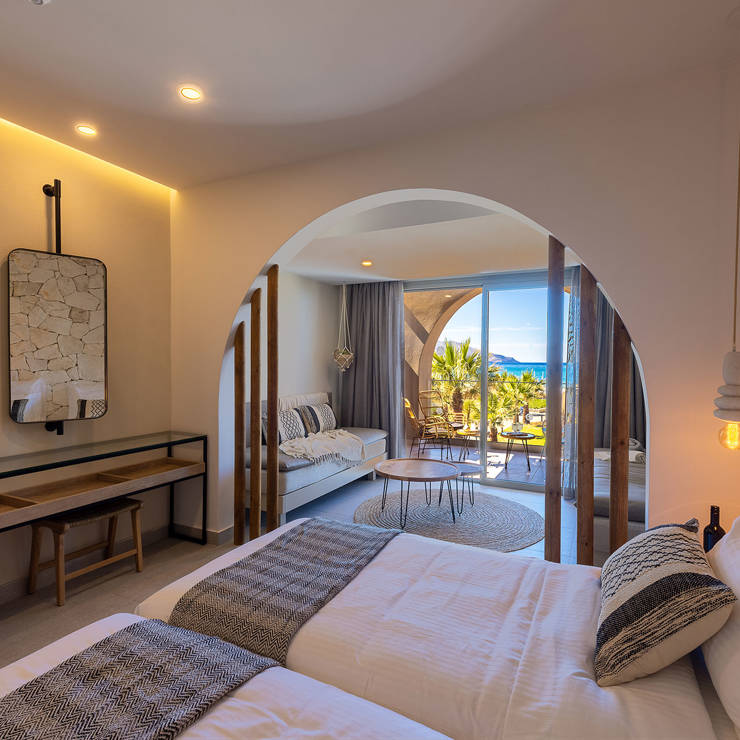 Superior-Double-Room-Sea-View-Front-Row-1