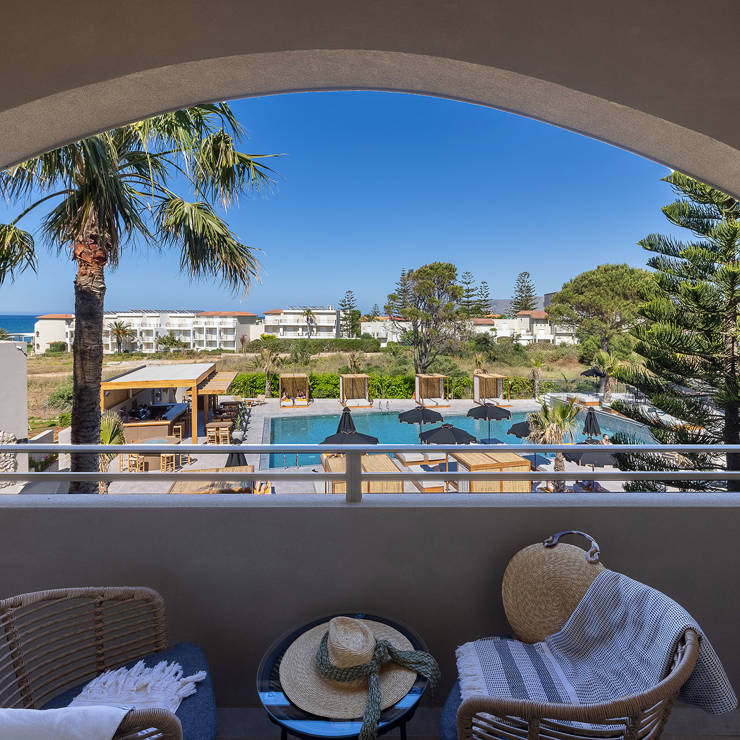 Superior Double Room Side Sea View 2