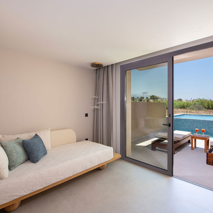 Prestige-Junior-Suite-Swim-Up-Land-View - KLM 9523 Copy0