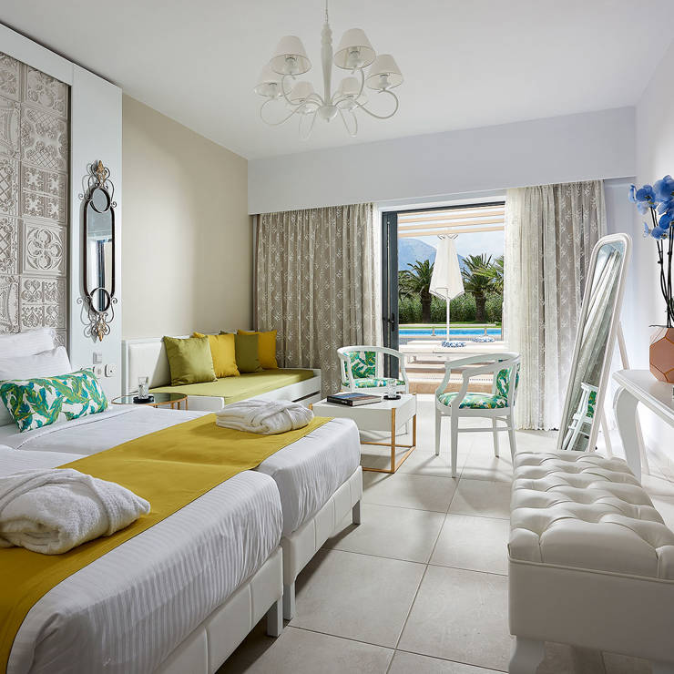 Executive Double Room With Sharing Pool 2